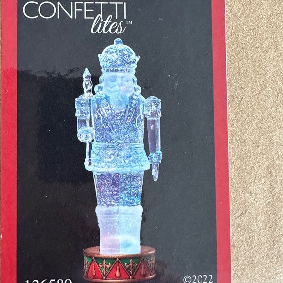 LED nutcracker with drum base - Picture 4 of 4